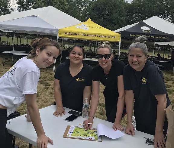 Equipo de Act Now Foundation en la Feria de Salud Cerebral y Recursos Comunitarios en Nueva Jersey