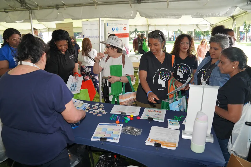 Feria de Salud Cerebral y de Recursos Comunitarios 2024, foto 100