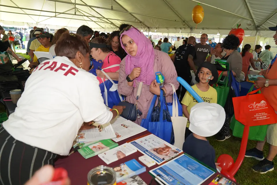 Feria de Salud Cerebral y de Recursos Comunitarios 2024, foto 126