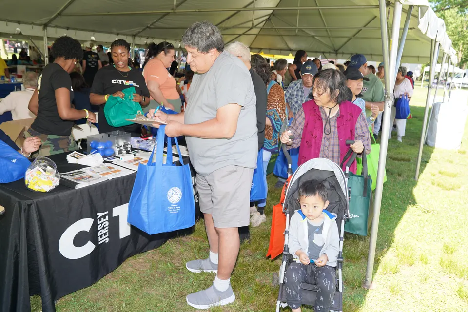 Feria de Salud Cerebral y de Recursos Comunitarios 2024, foto 216