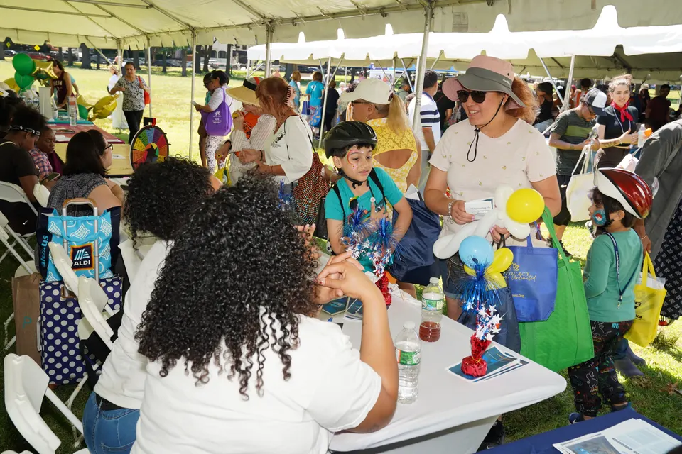 Feria de Salud Cerebral y de Recursos Comunitarios 2024, foto 90